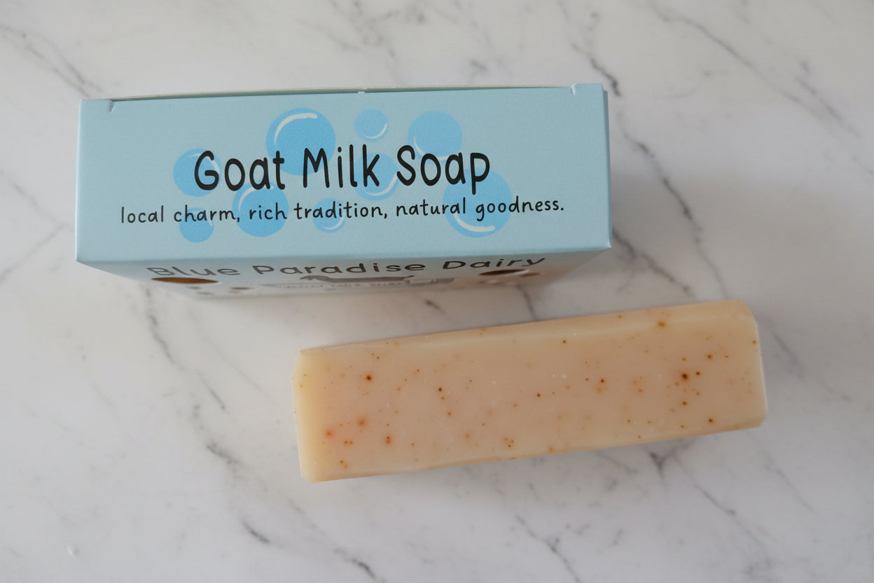 🌼 Honeysuckle Paprika Goat Milk Soap